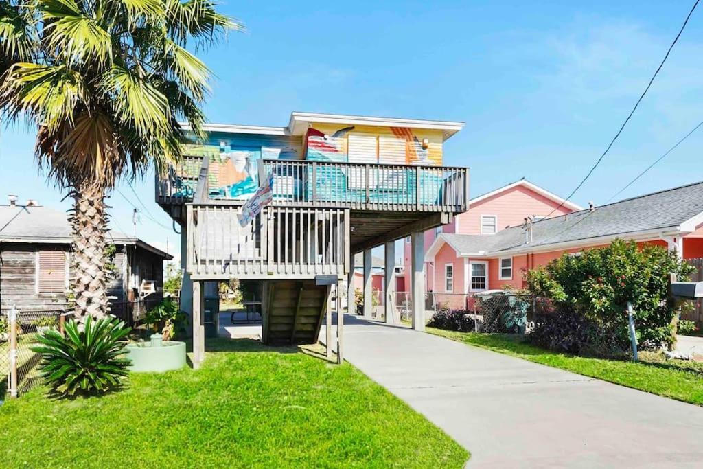 Galveston Beach House Family/Pet Friendly Exterior photo